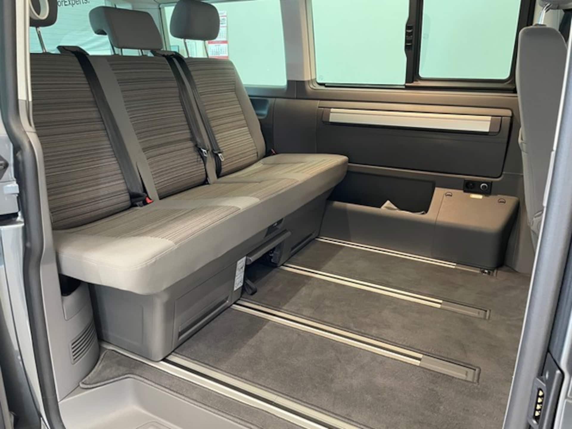 Volkswagen T6.1 California Beach