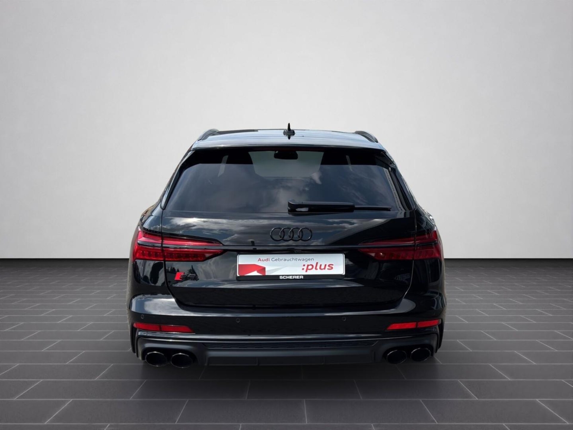 Audi S6 Avant