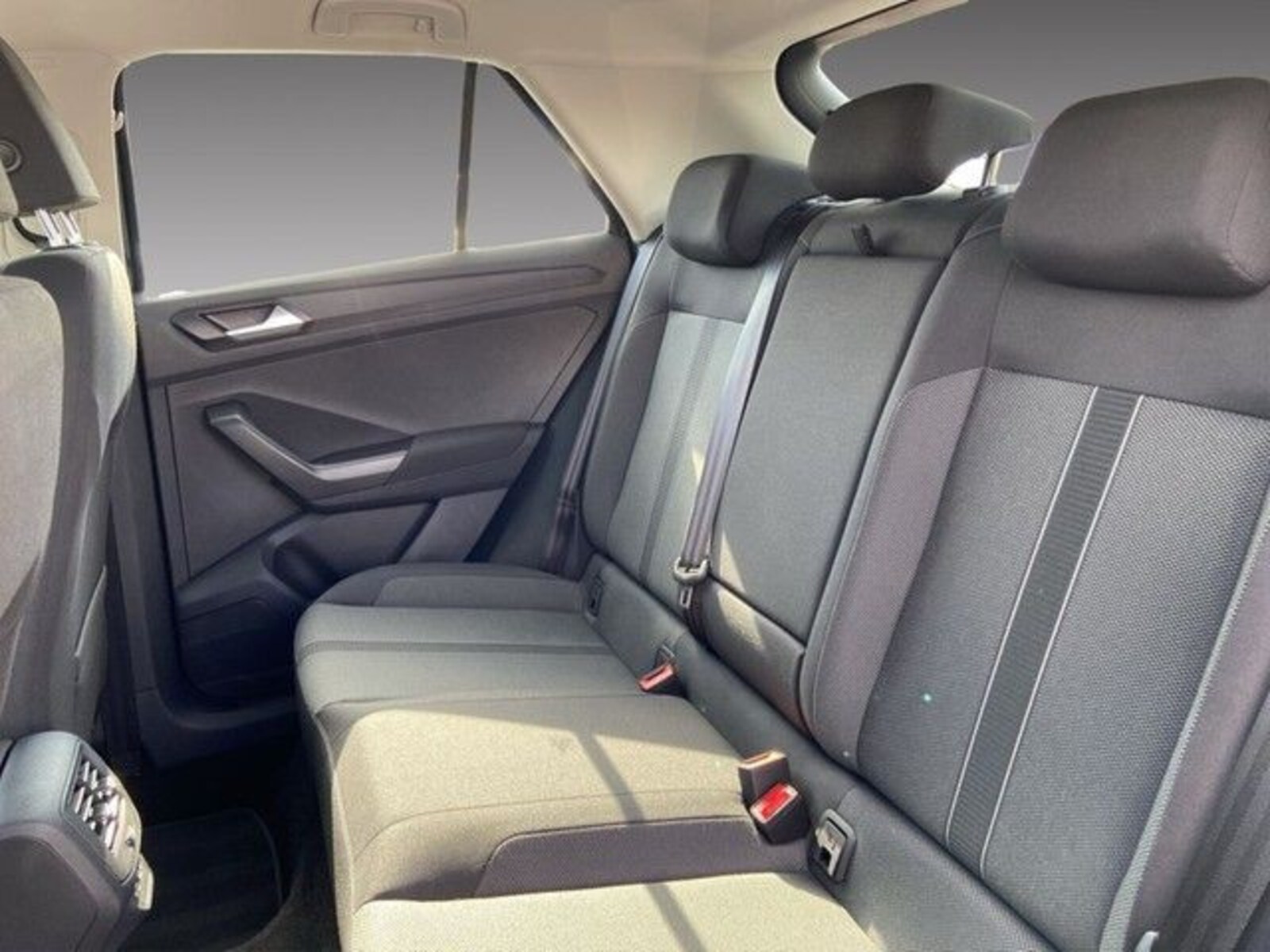 Volkswagen T-Roc – Bild 13