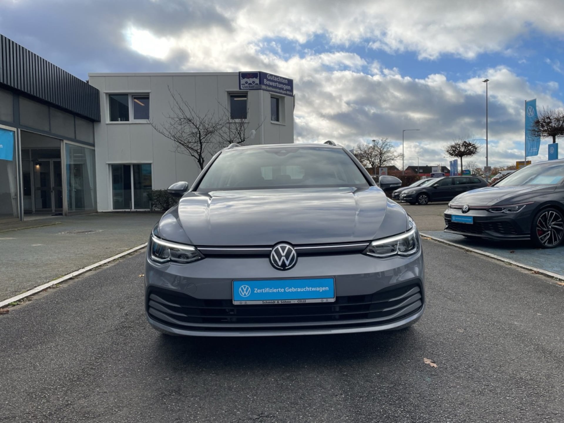 Volkswagen Golf Variant Life