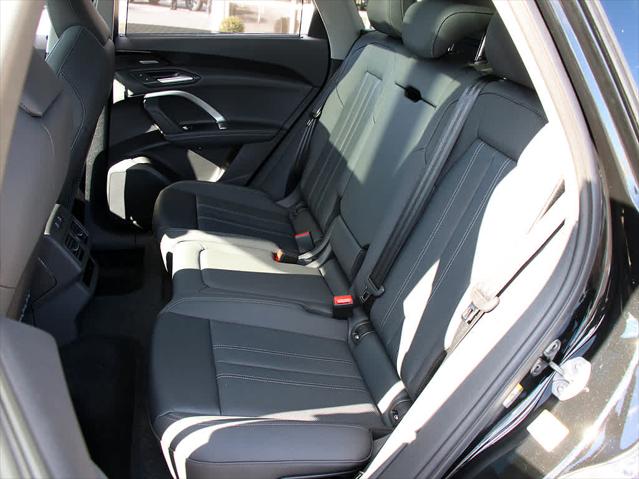 2025 AUDI Q5 - Image 13
