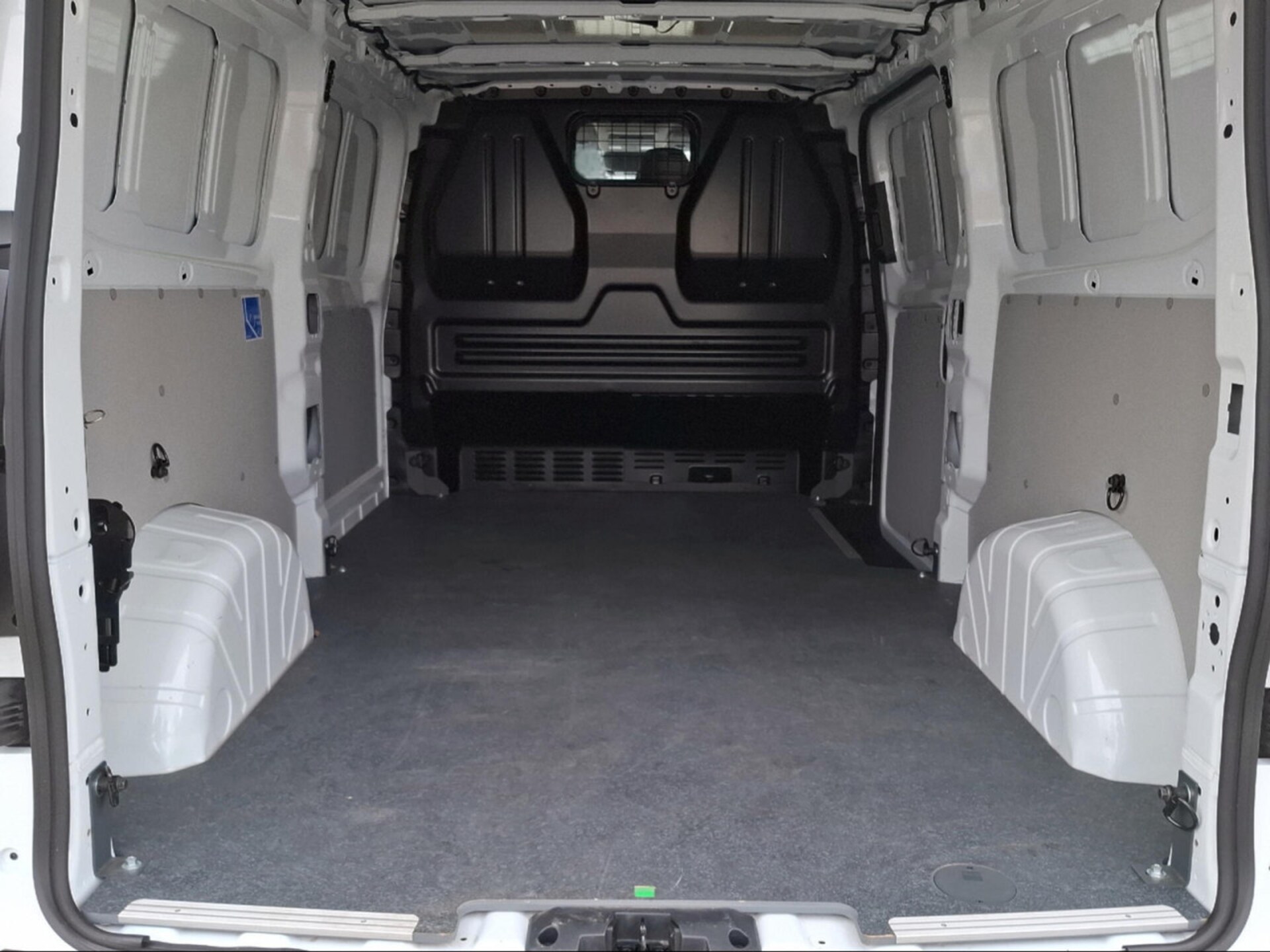 Volkswagen Transporter Kasten langer Radstand