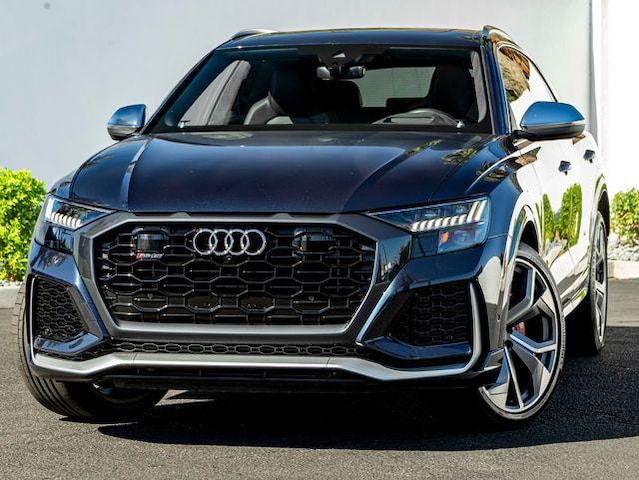 Photo of 2024 Audi RS Q8