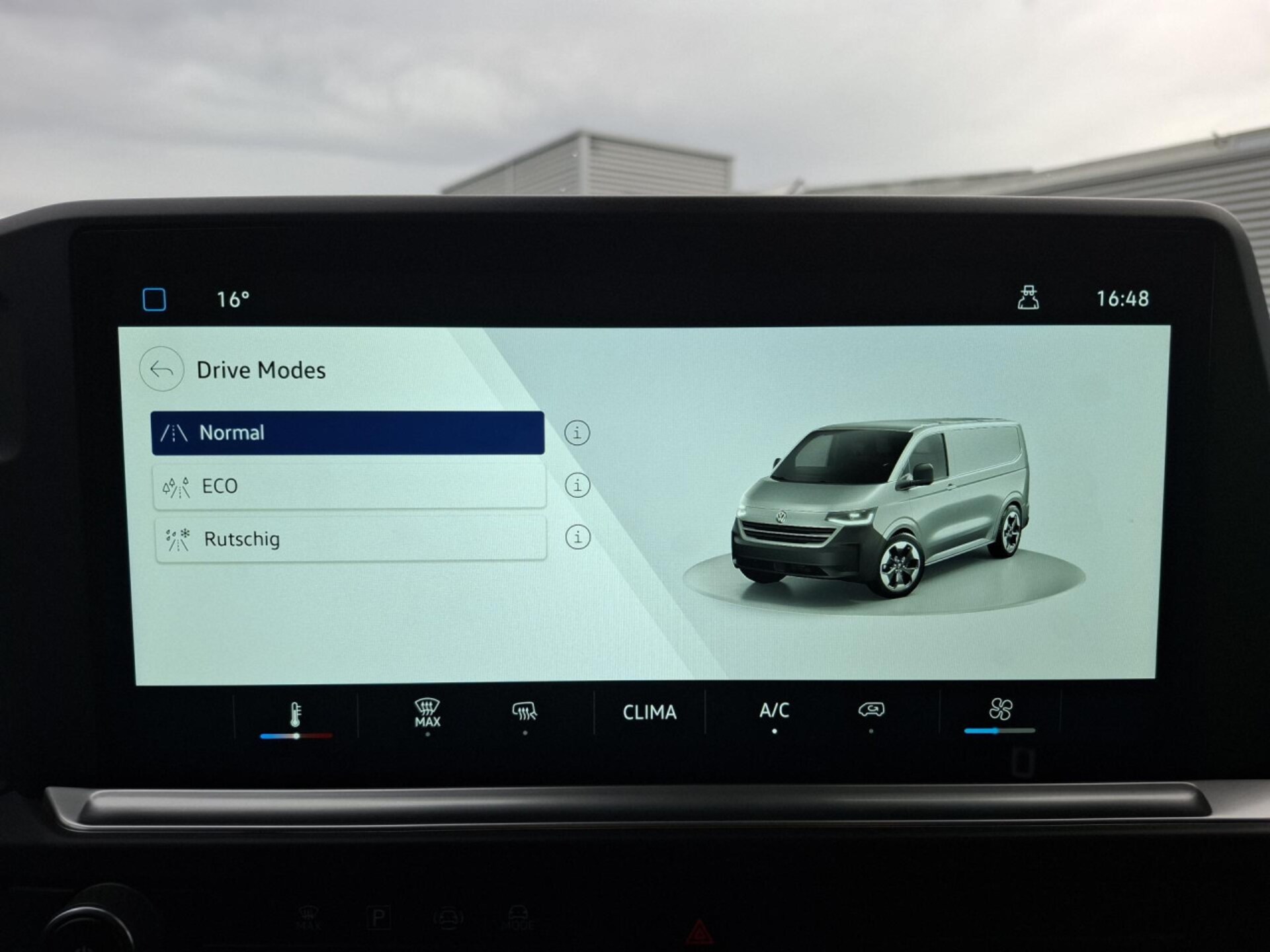 Volkswagen Transporter Kasten langer Radstand
