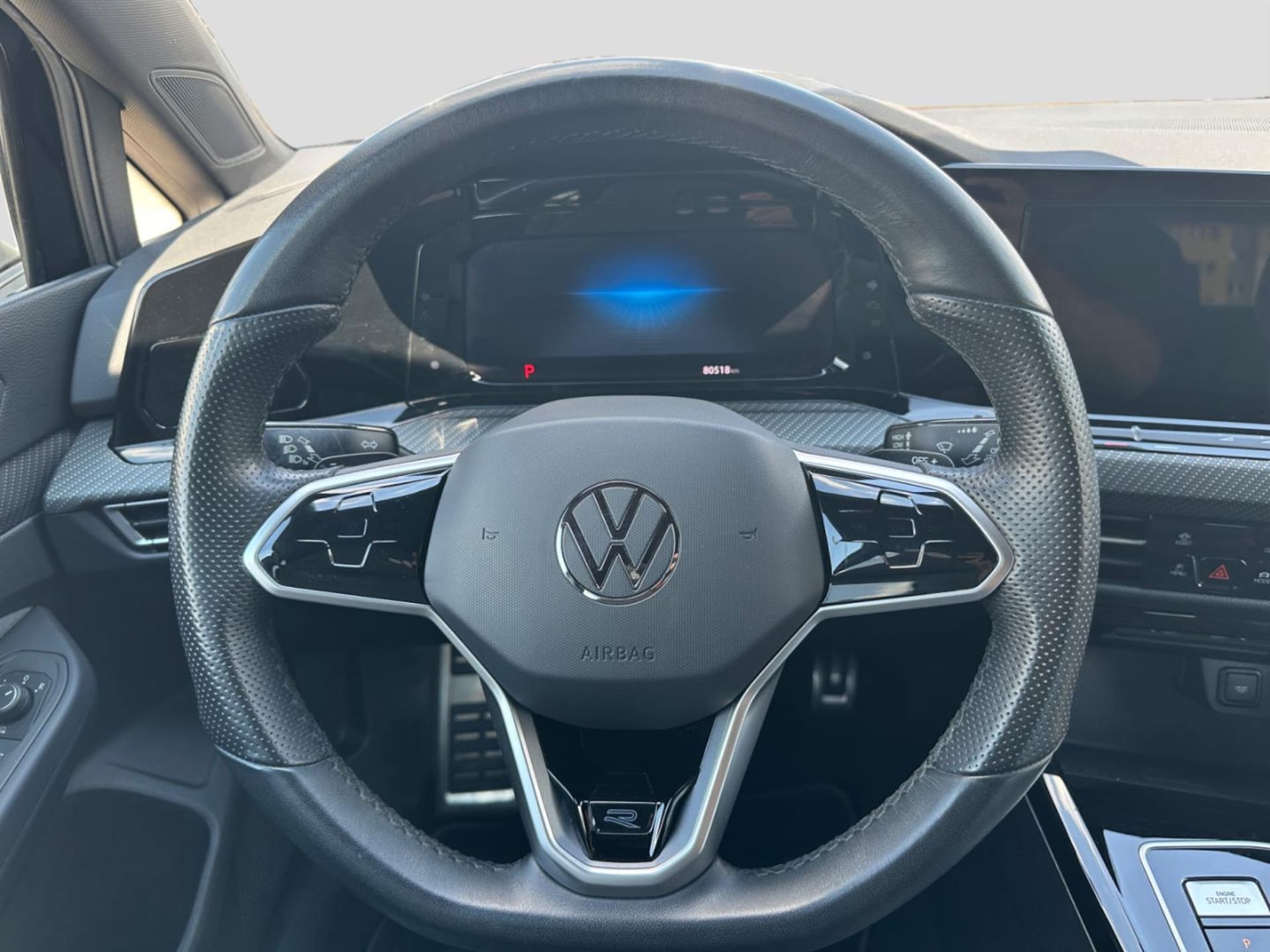 Volkswagen Golf R-Line