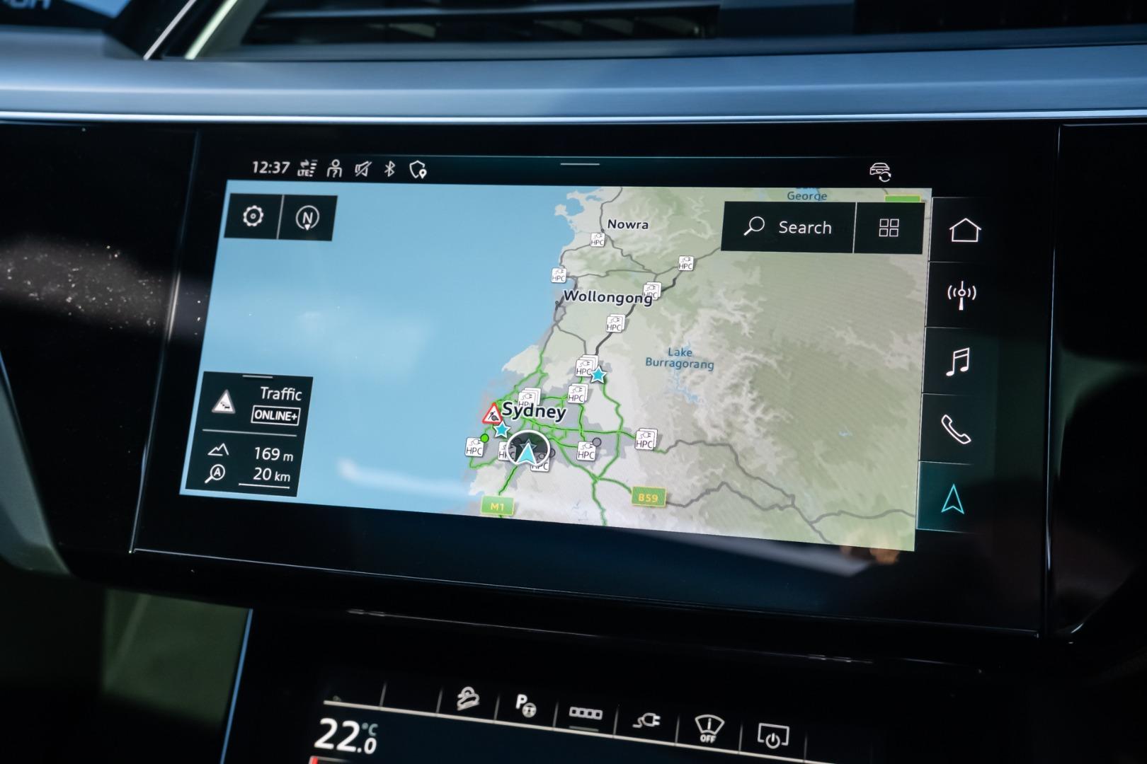 Image about Audi Q8 e-tron 55 e-tron quattro Launch Edition 300,00 kW