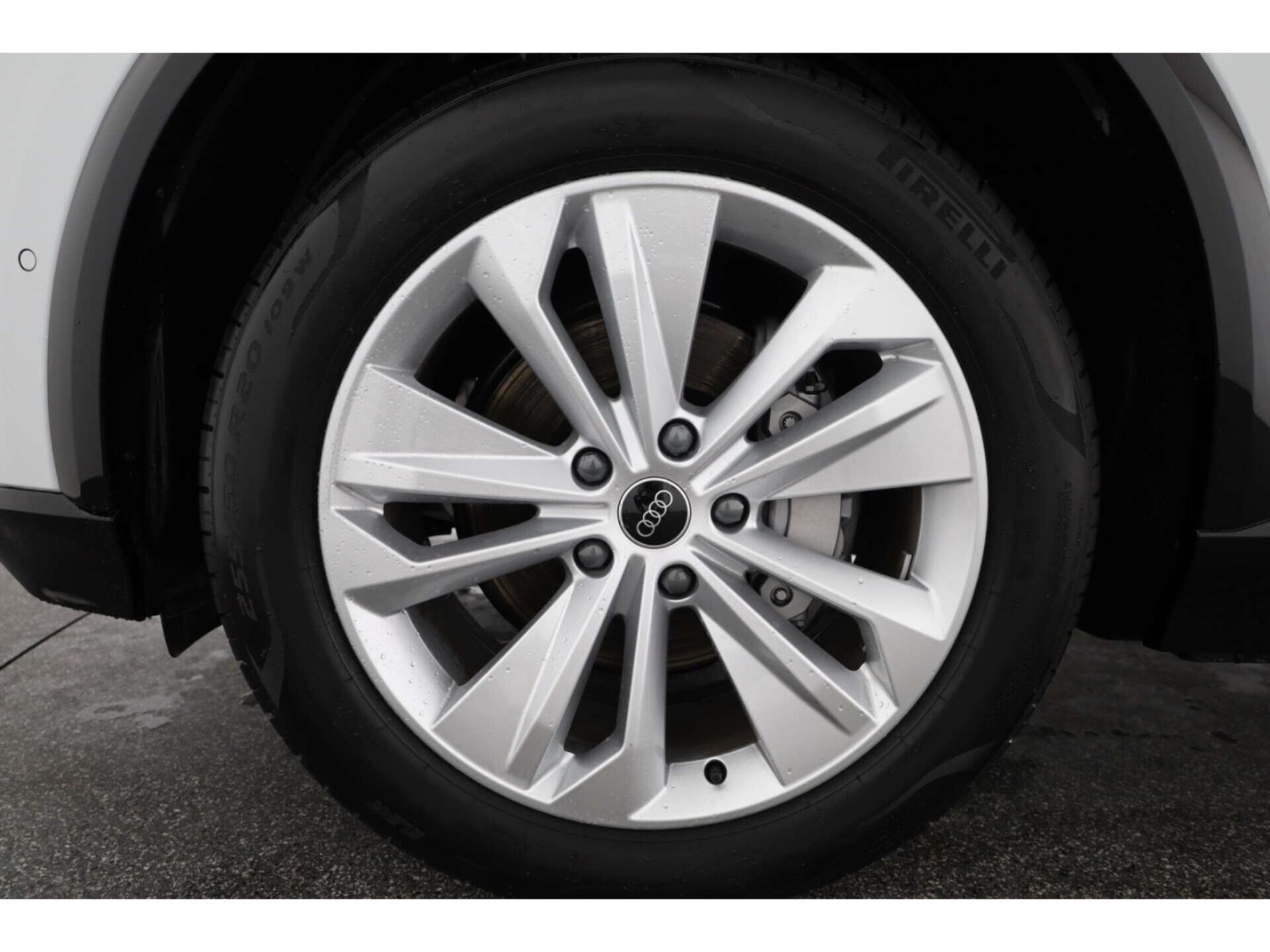 Audi Q6 SUV e-tron