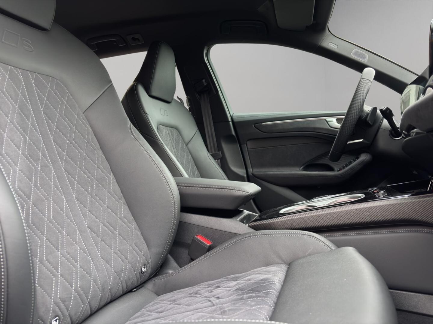 Bild über Audi A6 Avant edition one TDI quattro 150 kW S tronic - für weitere Informationen kontaktieren Sie den Audi Partner
