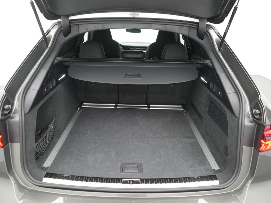 Image about Audi RS 6 Avant performance quattro tiptronic