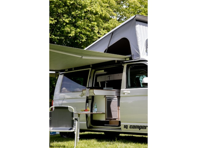 Volkswagen T6.1 Caravelle larger