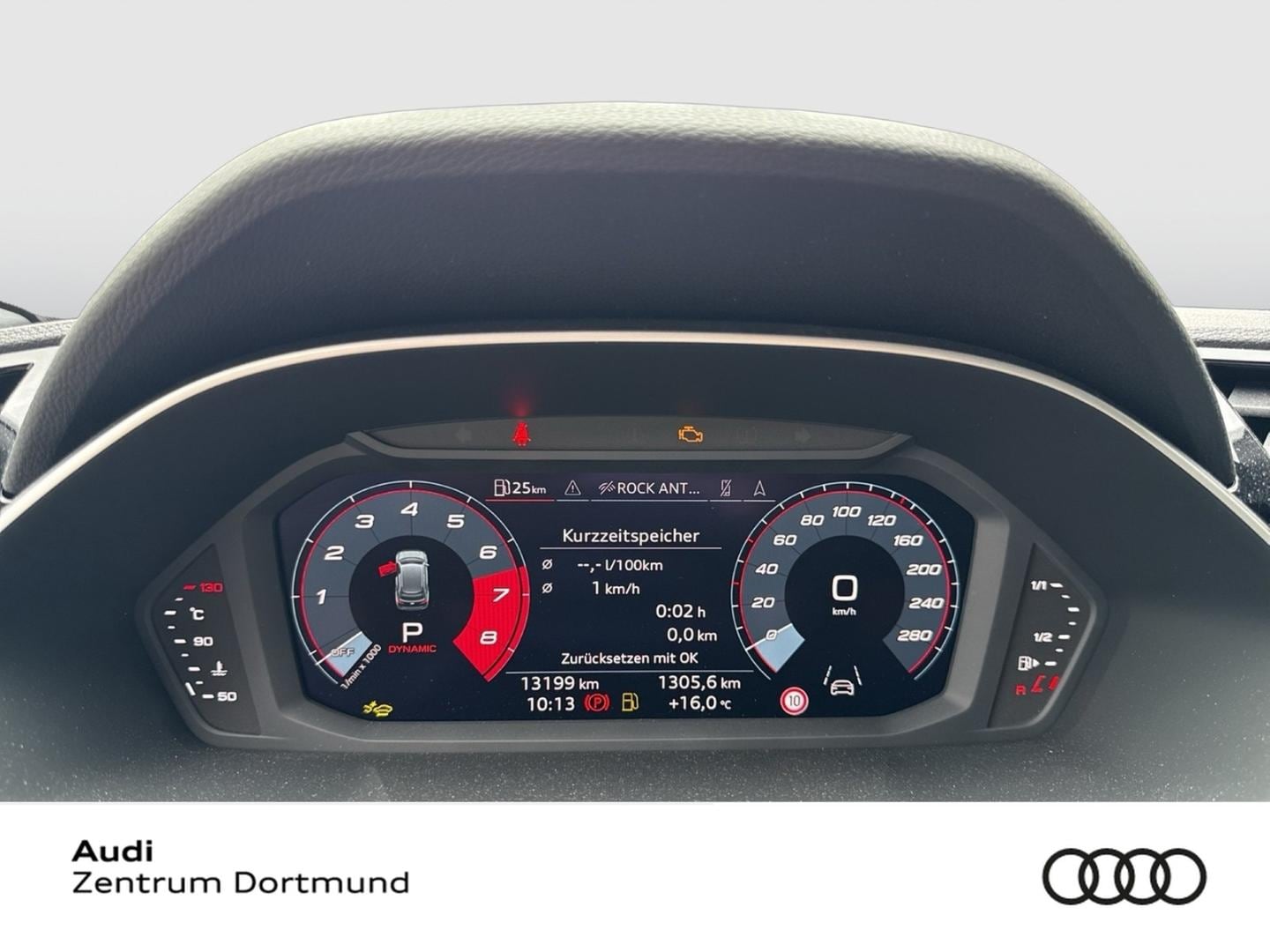 Bild über Audi Q3 TFSI quattro 180 kW S tronic - für weitere Informationen kontaktieren Sie den Audi Partner