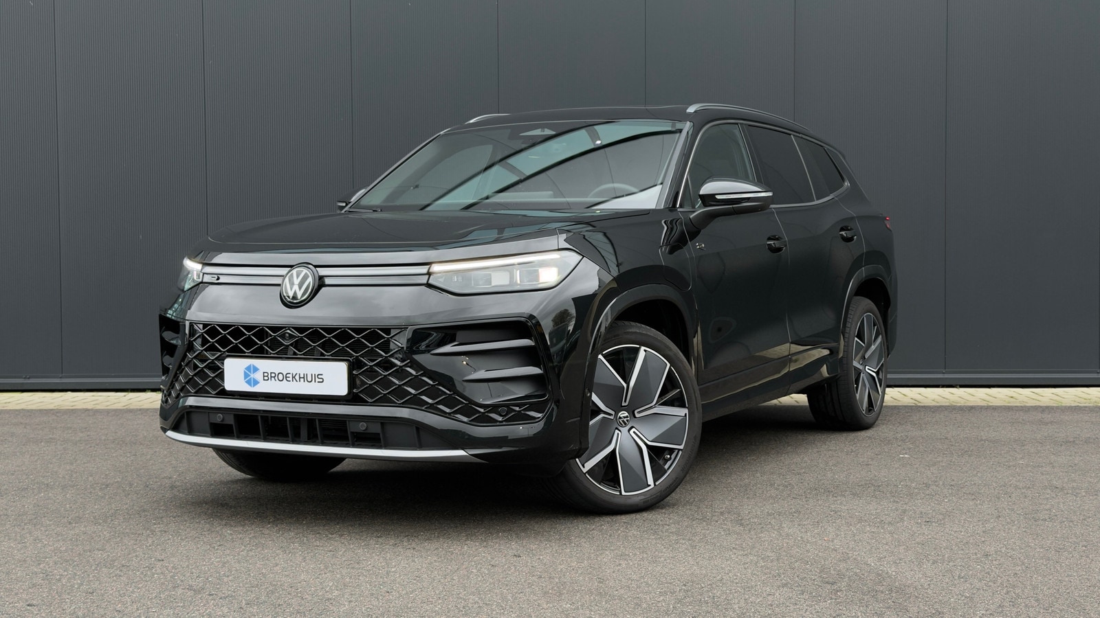 Volkswagen Tayron 1.5 eHybrid R-Line Edition 2026, foto 1