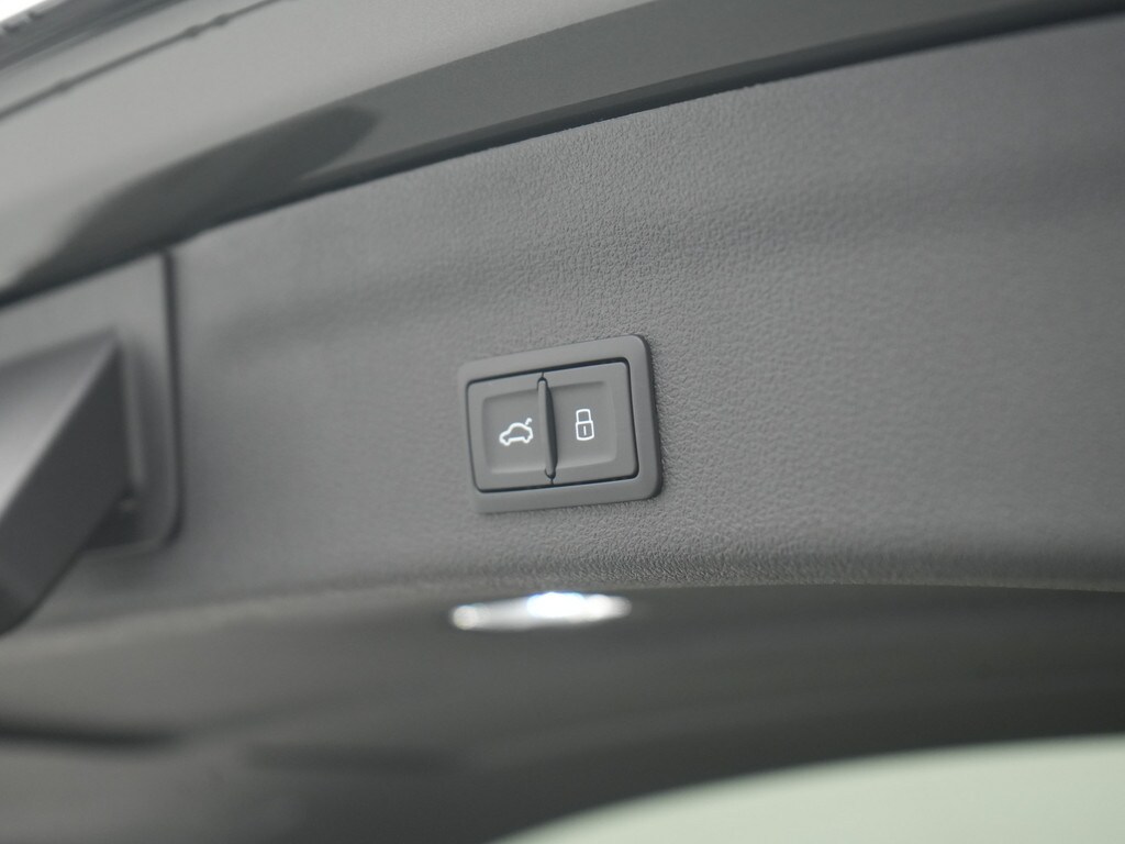 Image about Audi RS 6 Avant performance quattro tiptronic