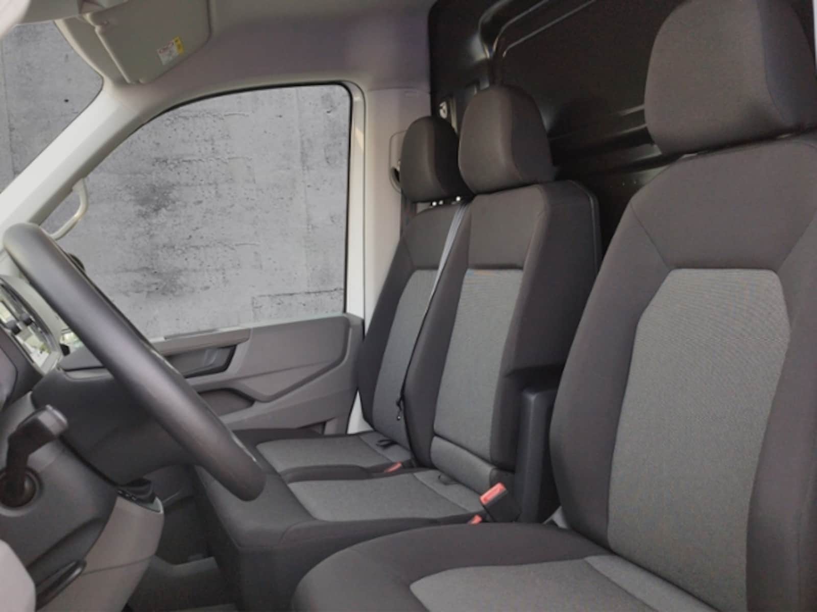 Volkswagen Crafter Kasten mittlerer Radstand – Bild 6