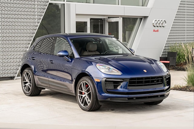 2022 Porsche Macan
