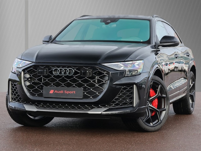 Audi RS Q8 SUV performance