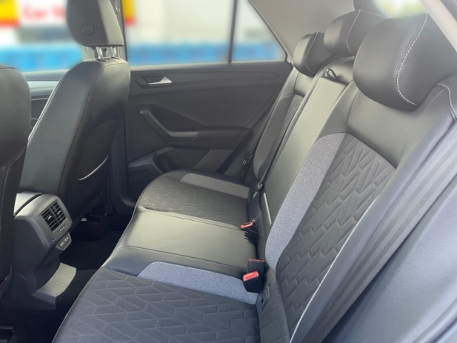 Volkswagen T-Roc – Bild 11