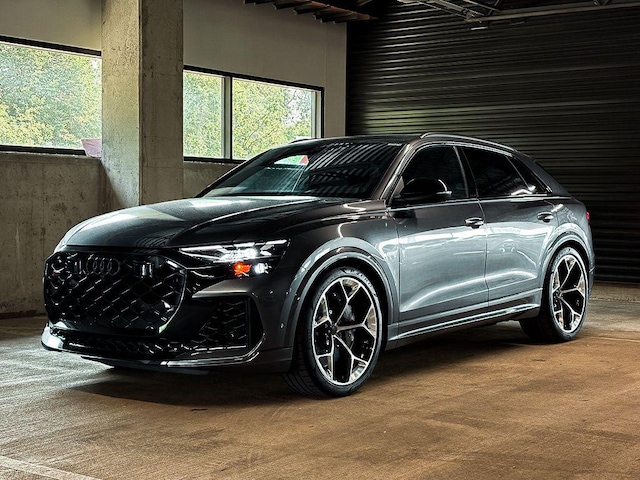 Photo of 2026 Audi RS Q8 SUV performance