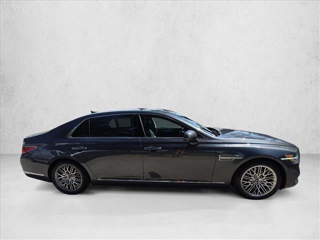 2021 Genesis G90