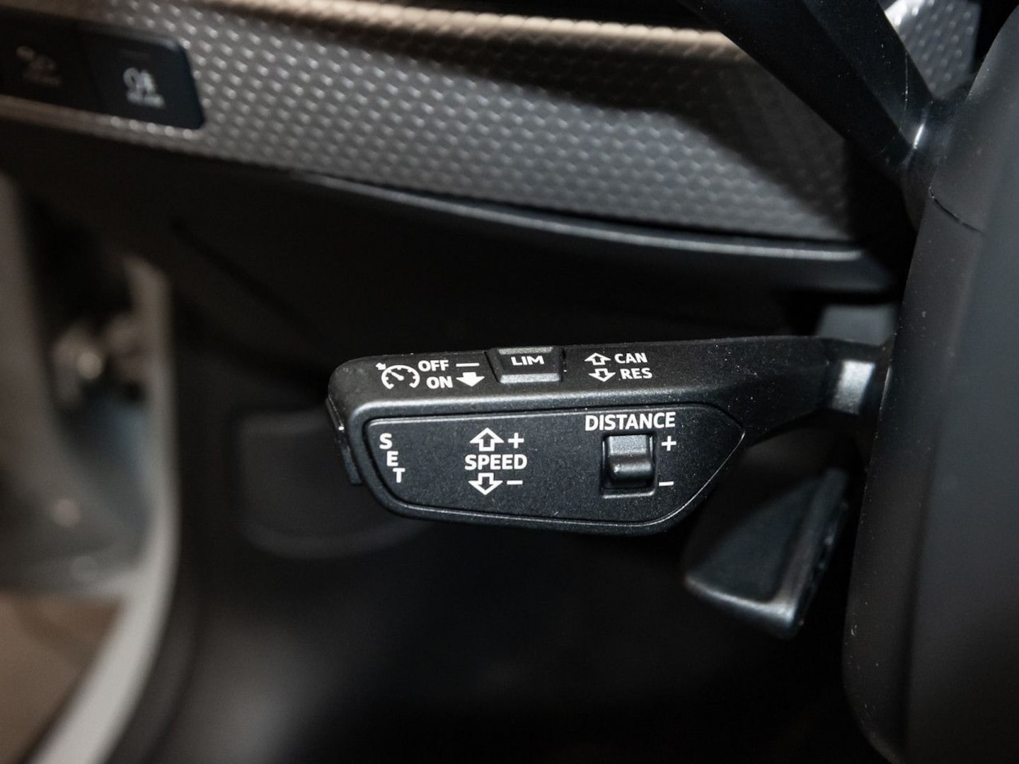Bild über Audi A1 allstreet 35 TFSI S tronic - für weitere Informationen kontaktieren Sie den Audi Partner