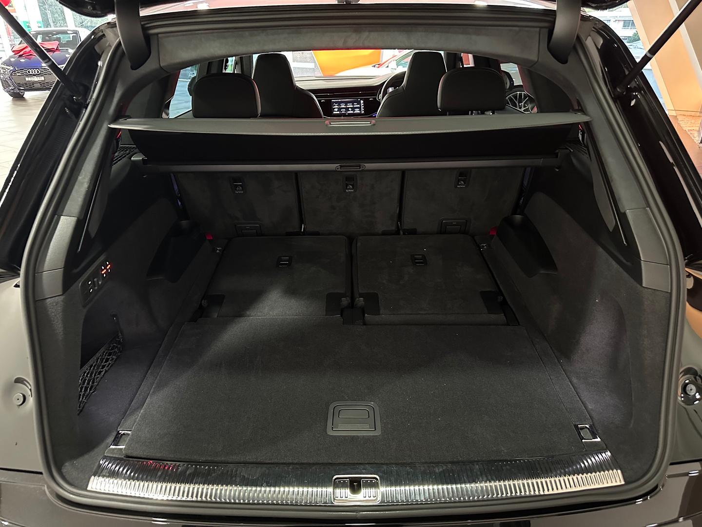 Image about Audi SQ7 SQ7 TFSI 373 kW tiptronic