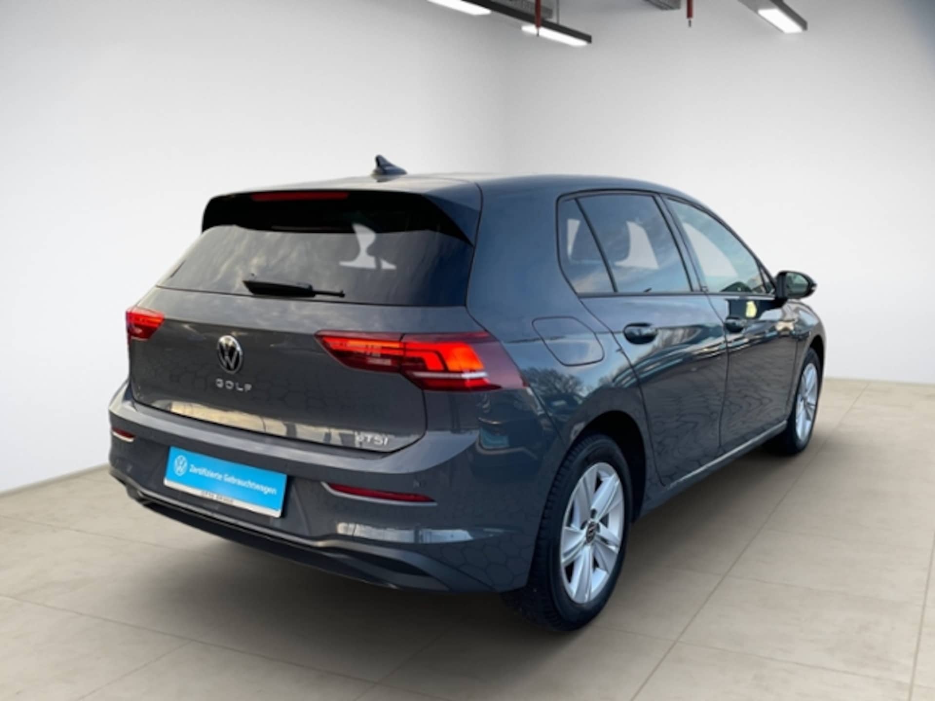 Volkswagen Golf Life