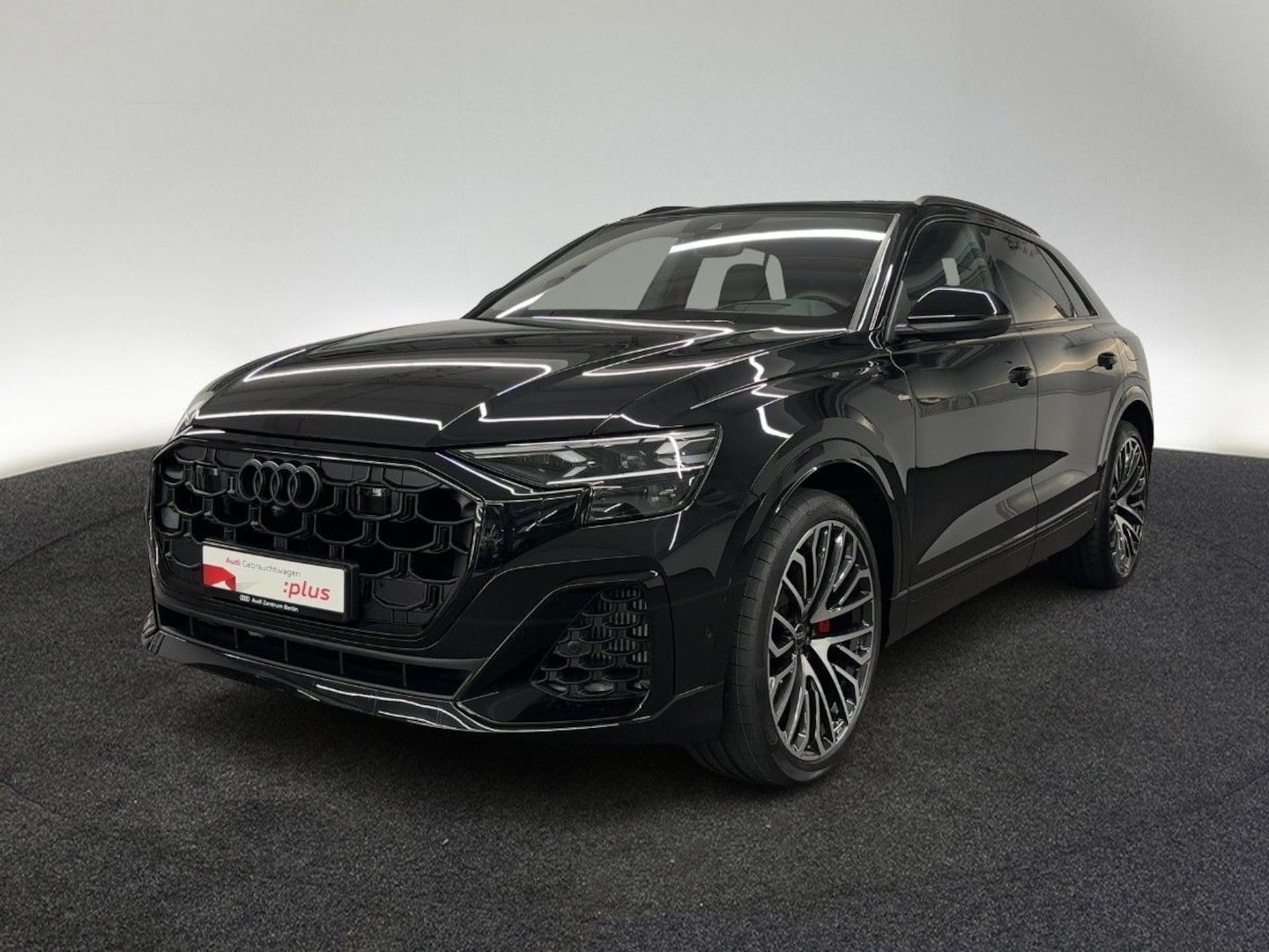 Bild über Audi Q8 SUV TFSI e S line business TFSI e quattro 360 kW tiptronic - für weitere Informationen kontaktieren Sie den Audi Partner