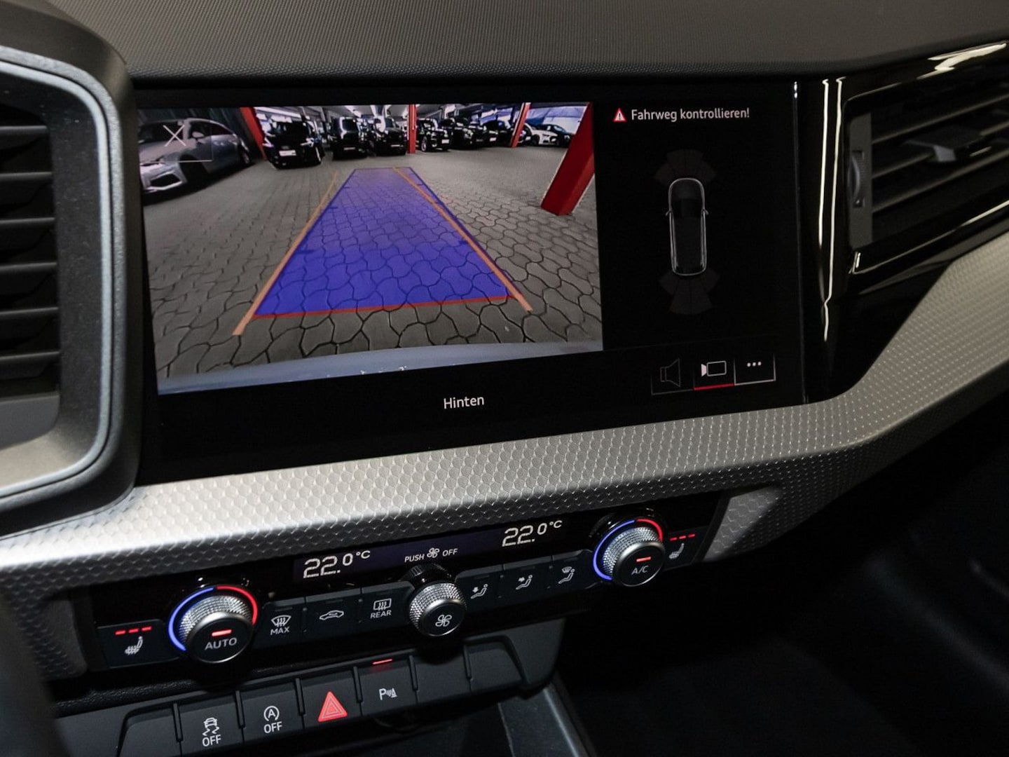 Bild über Audi A1 allstreet 35 TFSI S tronic - für weitere Informationen kontaktieren Sie den Audi Partner