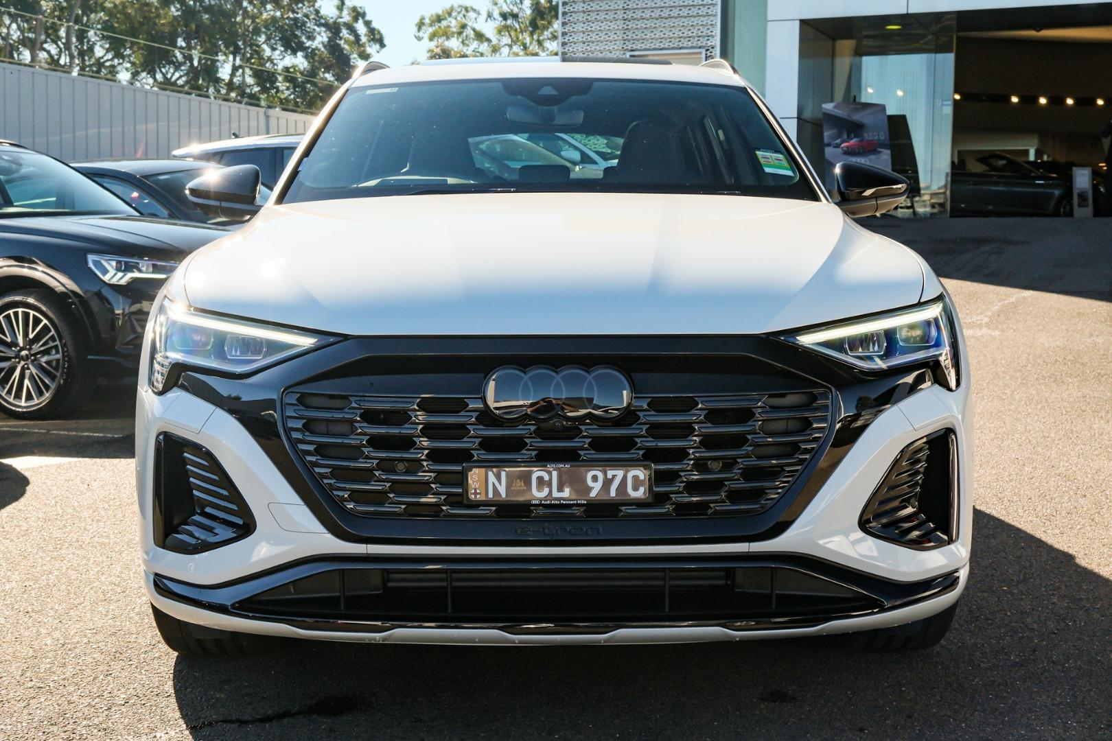 Image about Audi Q8 e-tron 55 e-tron quattro Launch Edition 300,00 kW