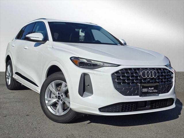 2025 Audi New Q5 Premium's photo