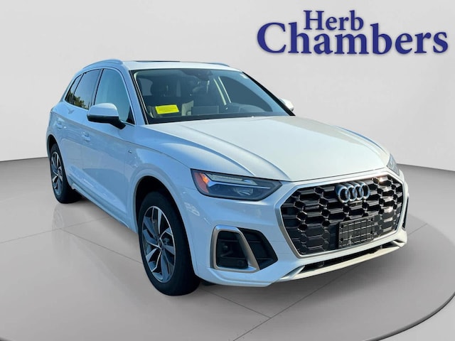 Photo of 2022 Audi Q5
