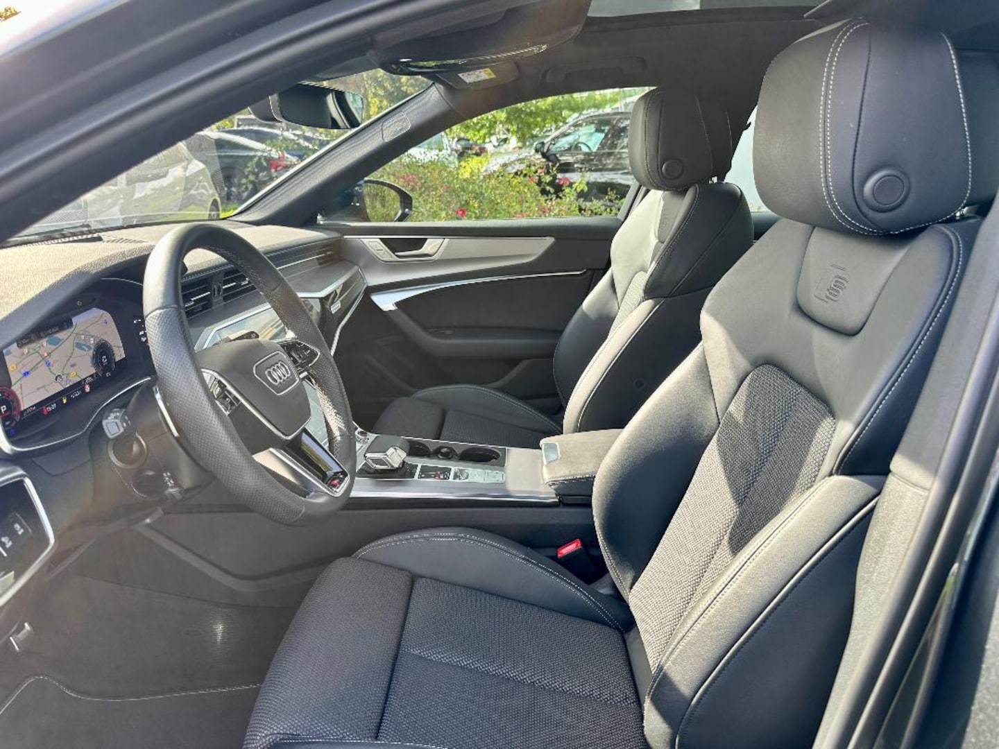 Bild über Audi A6 Avant sport 55 TFSI quattro S tronic - für weitere Informationen kontaktieren Sie den Audi Partner