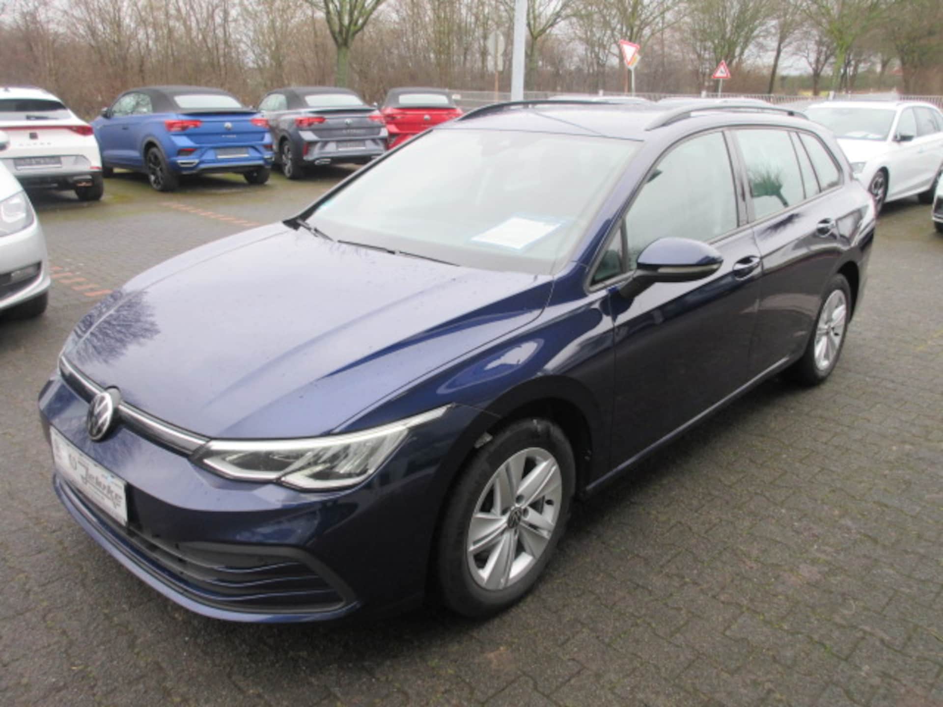 Volkswagen Golf Variant Life