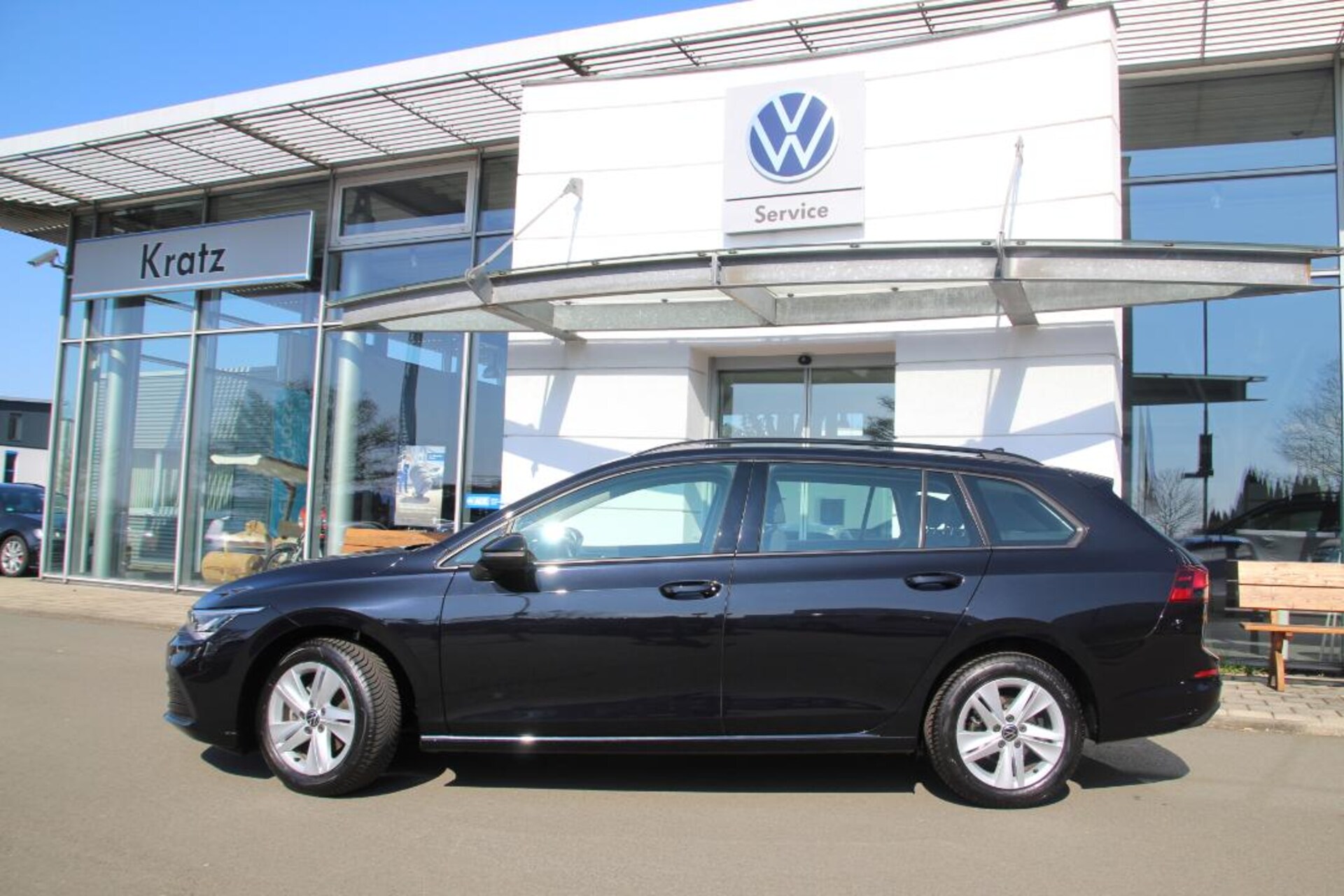 Volkswagen Golf Variant Life