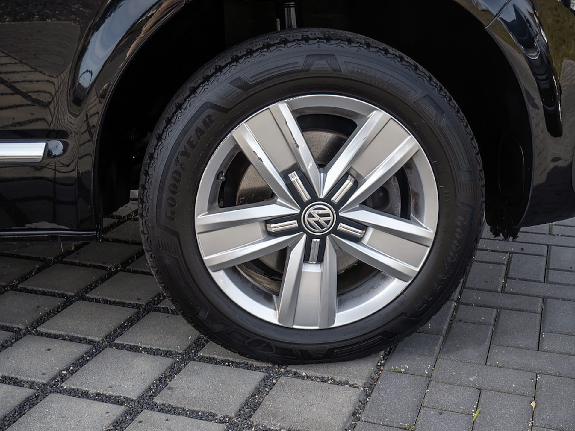 Volkswagen T6.1 Caravelle langer Radstand Highline