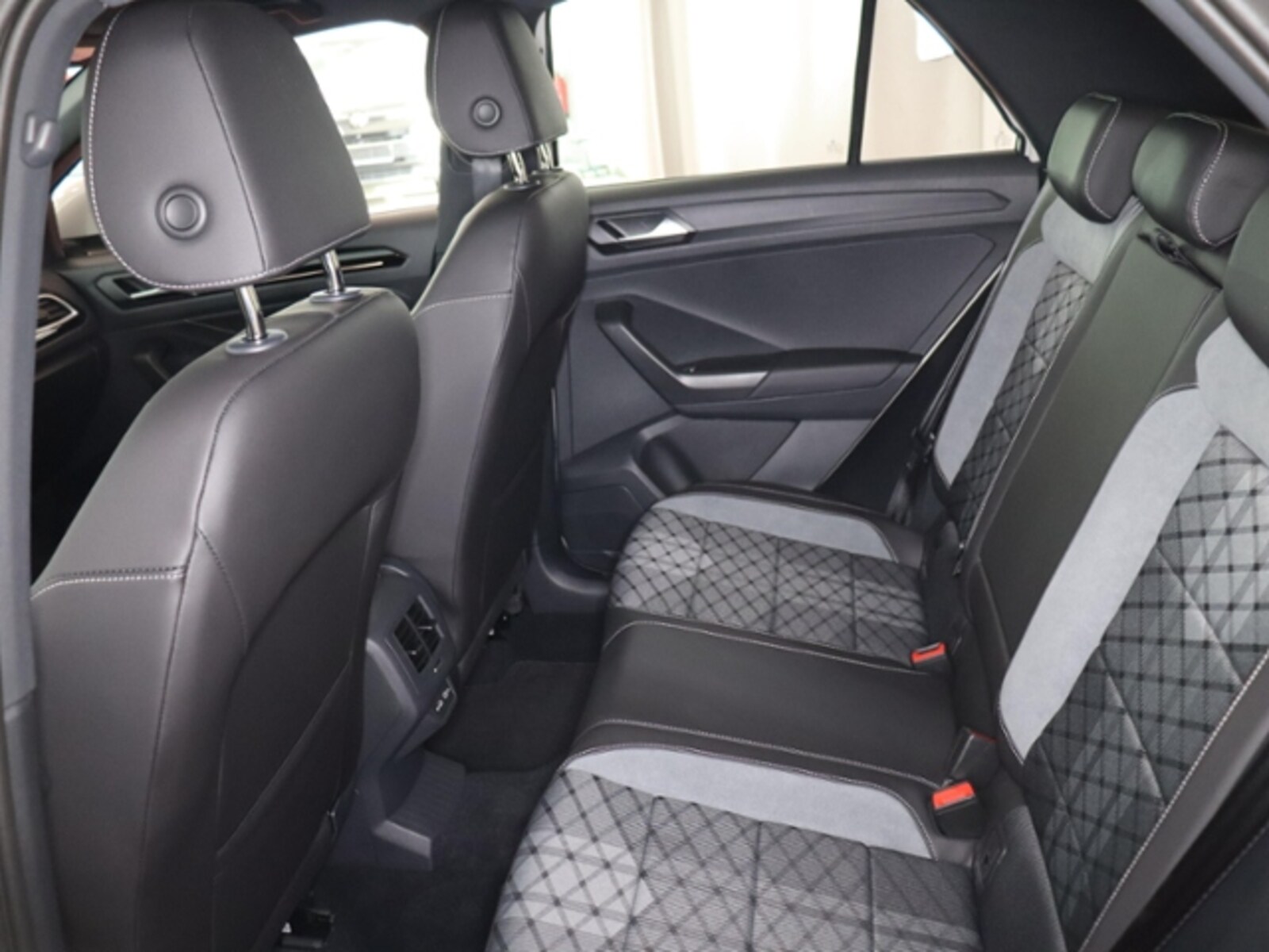 Volkswagen T-Roc – Bild 15