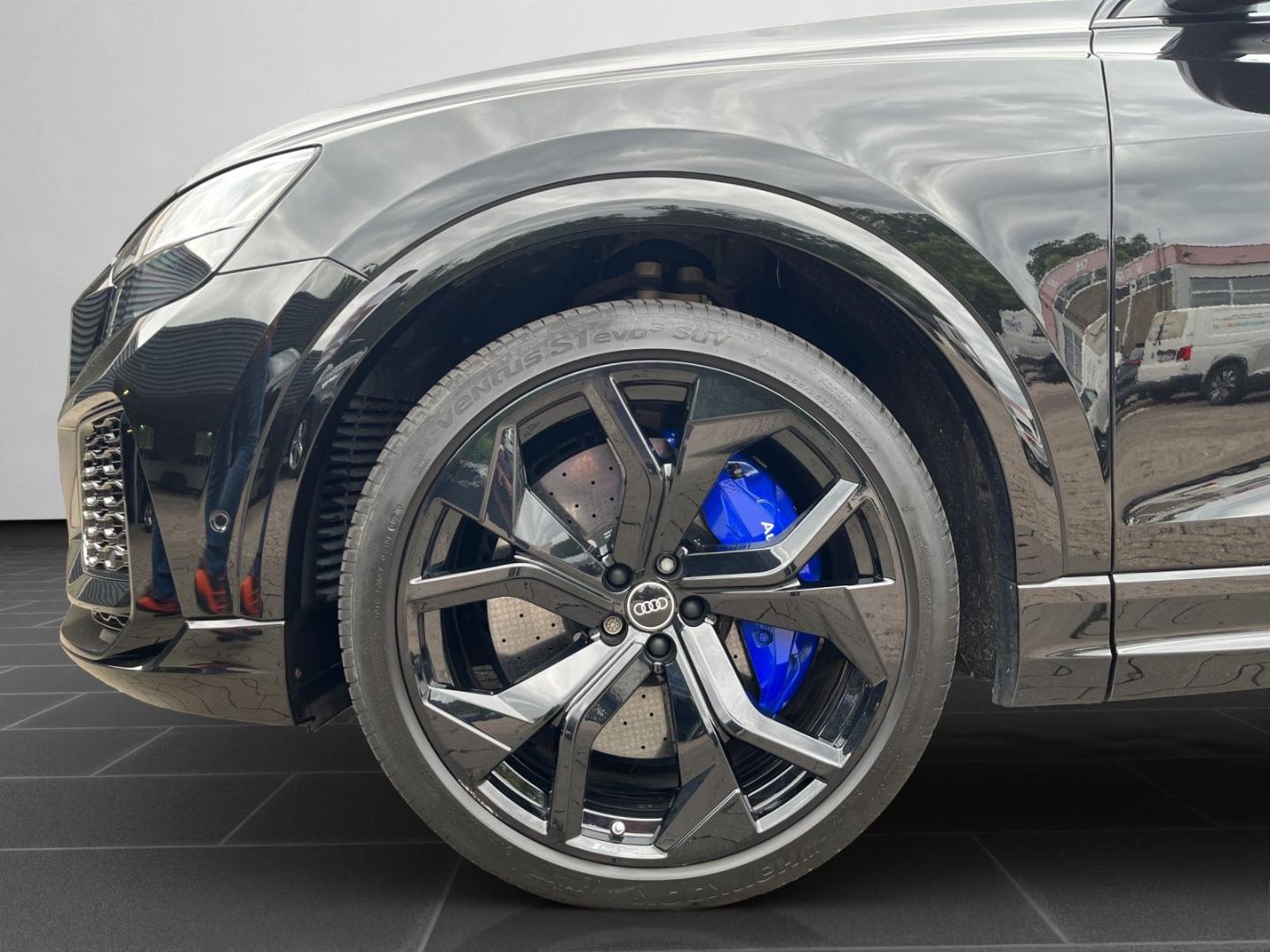 Image about Audi RS Q8 TFSI quattro tiptronic
