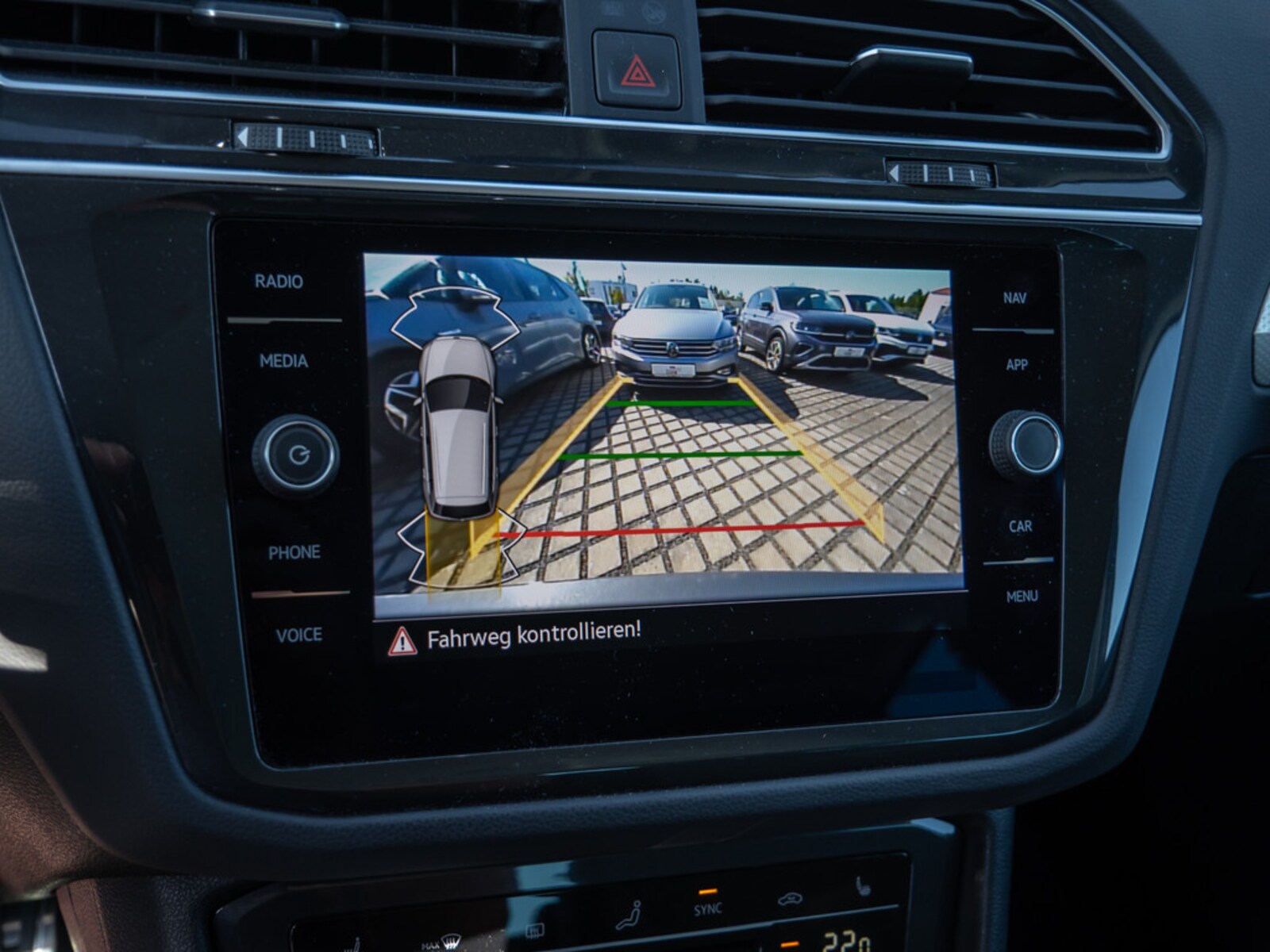 Volkswagen Tiguan – Bild 11