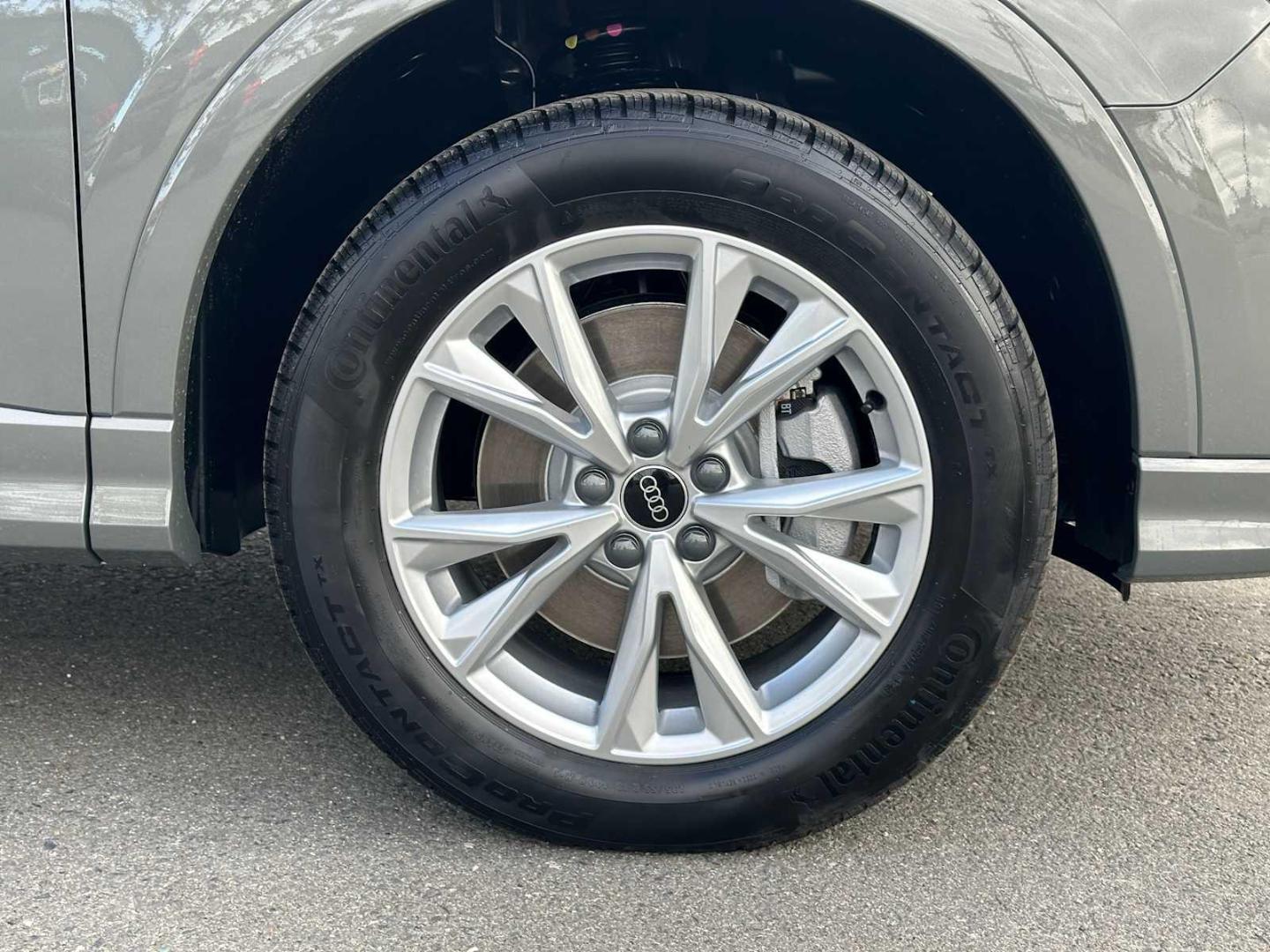 2025 Audi Q3 S Line Premium - Photo 9