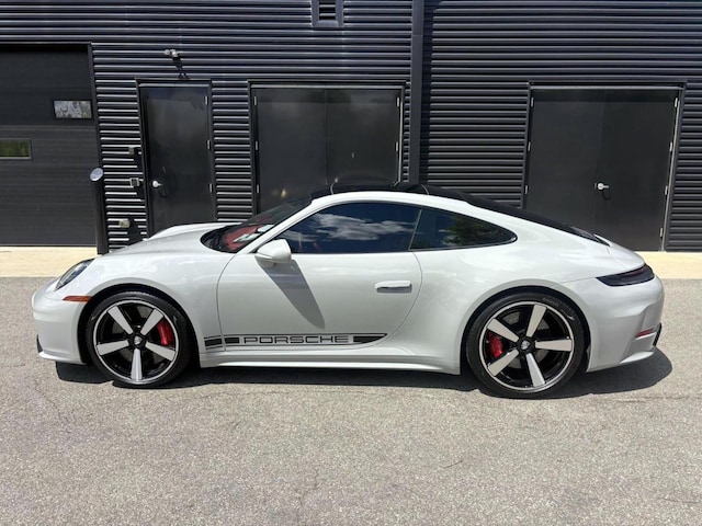 2025 Porsche