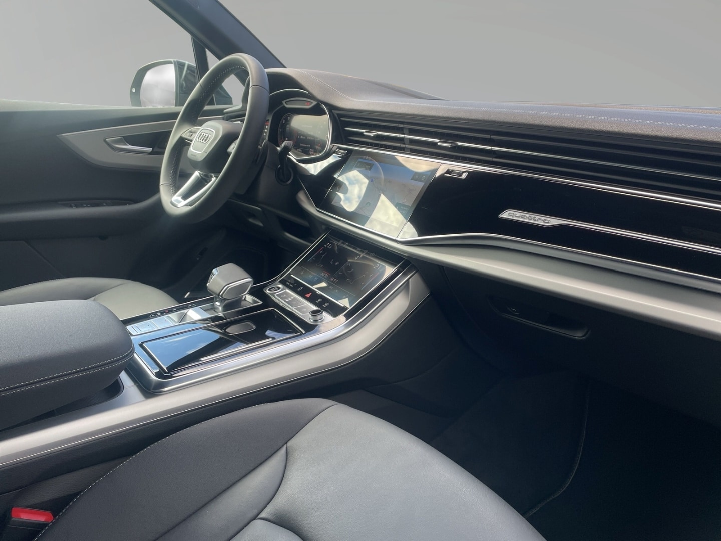 Bild über Audi Q7 SUV S line business TDI quattro 210 kW tiptronic - für weitere Informationen kontaktieren Sie den Audi Partner