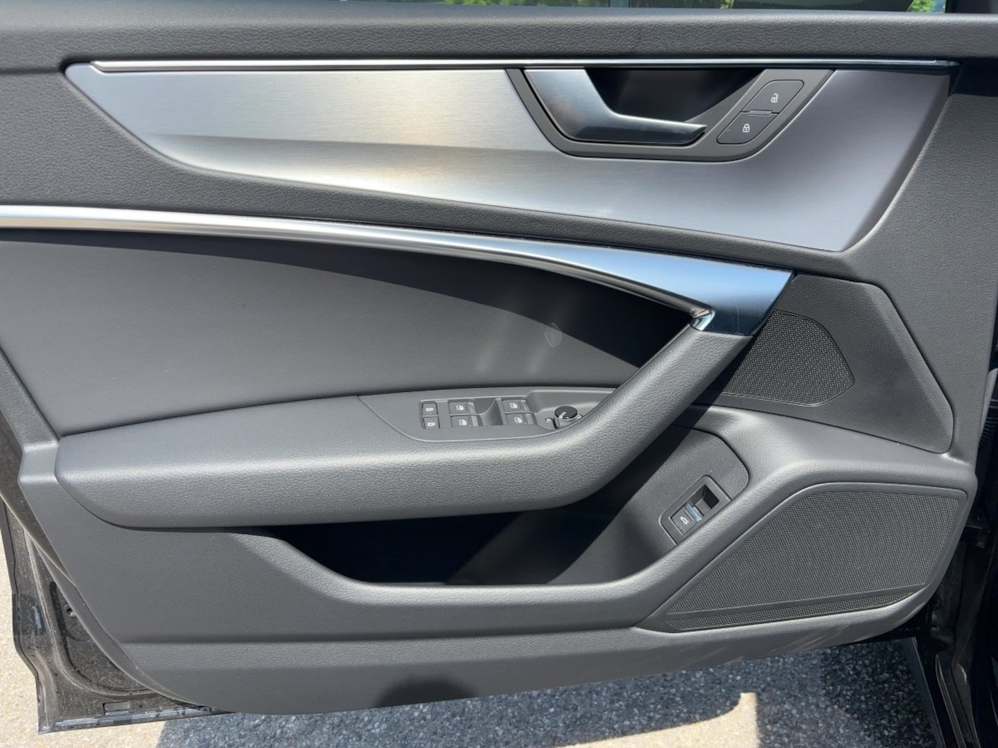 Bild über Audi A6 Avant S line 40 TDI quattro S tronic - für weitere Informationen kontaktieren Sie den Audi Partner