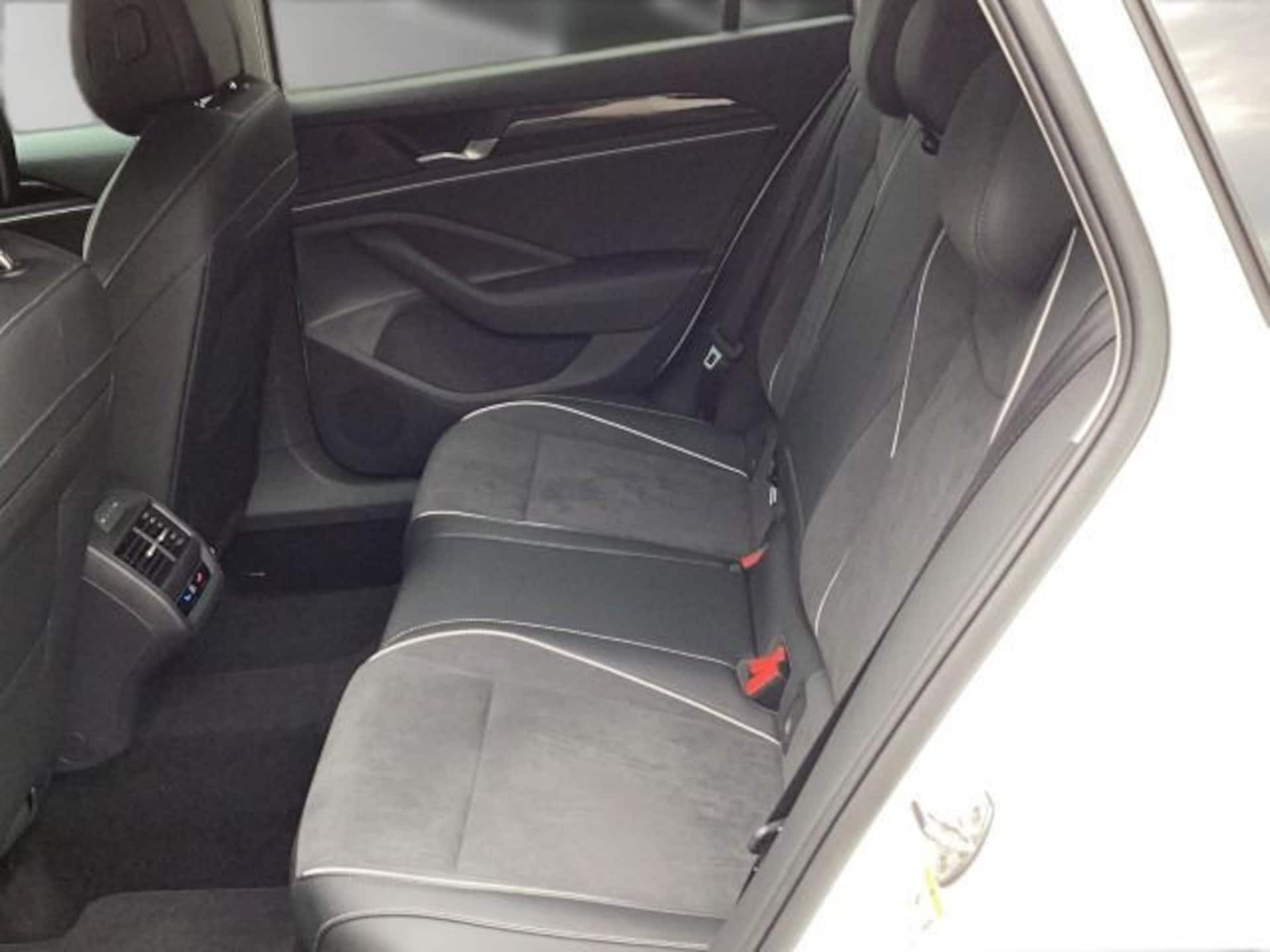 Volkswagen Passat Business