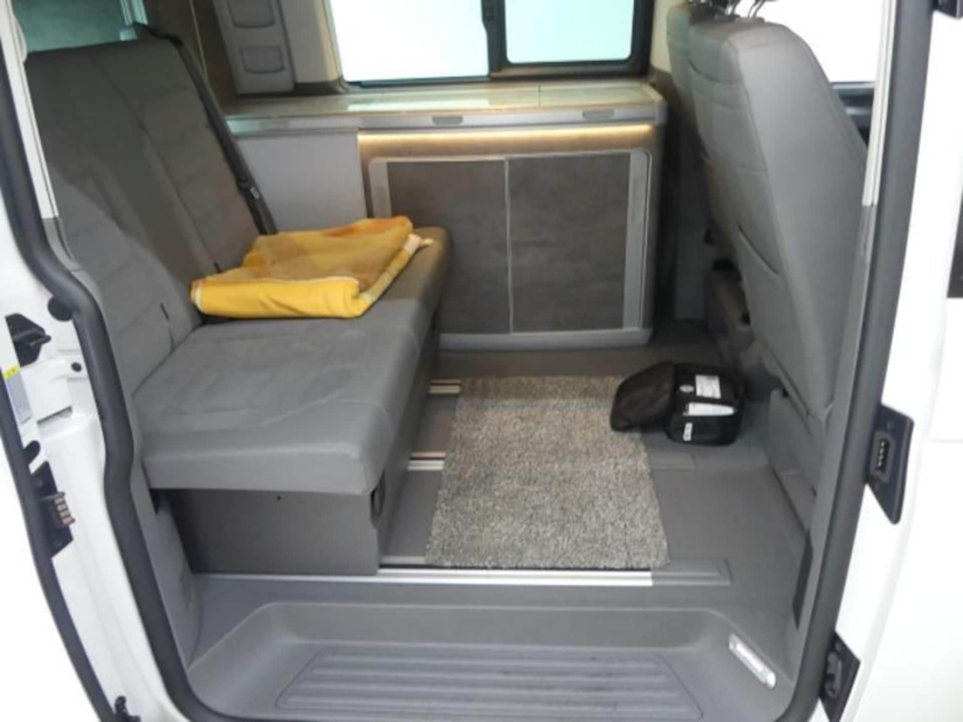 Volkswagen T6.1 California Ocean