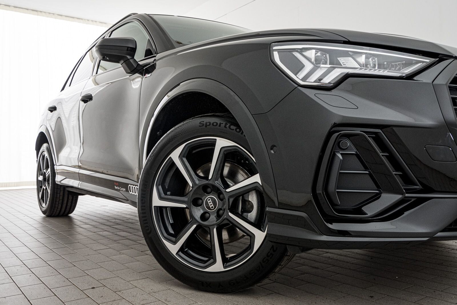 Image about Audi Q3 S line 45 TFSI quattro S tronic