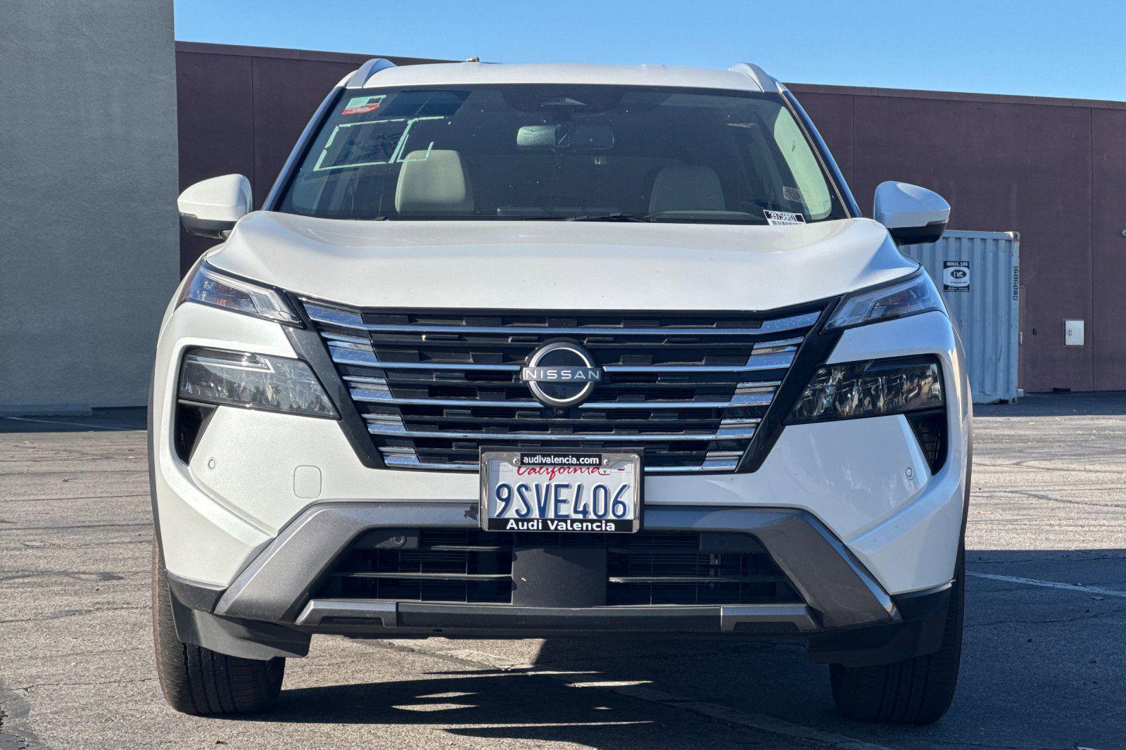 2025 Nissan Rogue SL - Photo 6