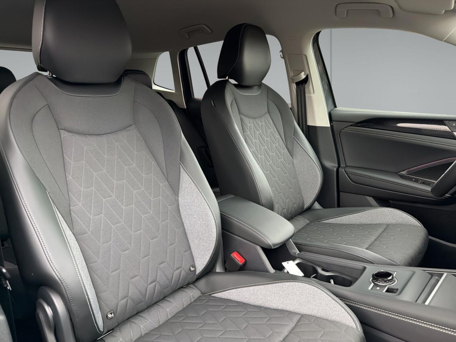 Volkswagen Tiguan – Bild 6