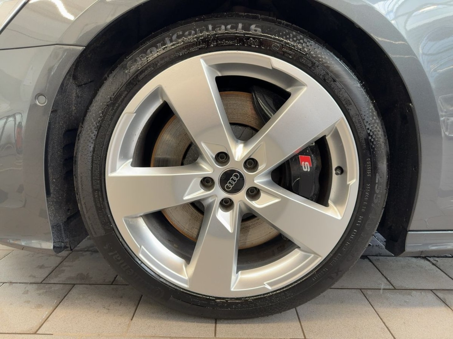 Bild über Audi S6 Avant TDI quattro tiptronic - für weitere Informationen kontaktieren Sie den Audi Partner