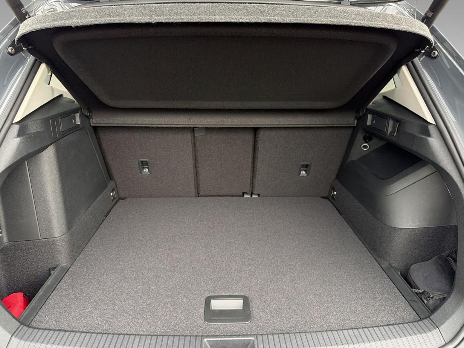 Volkswagen Tiguan – Bild 11