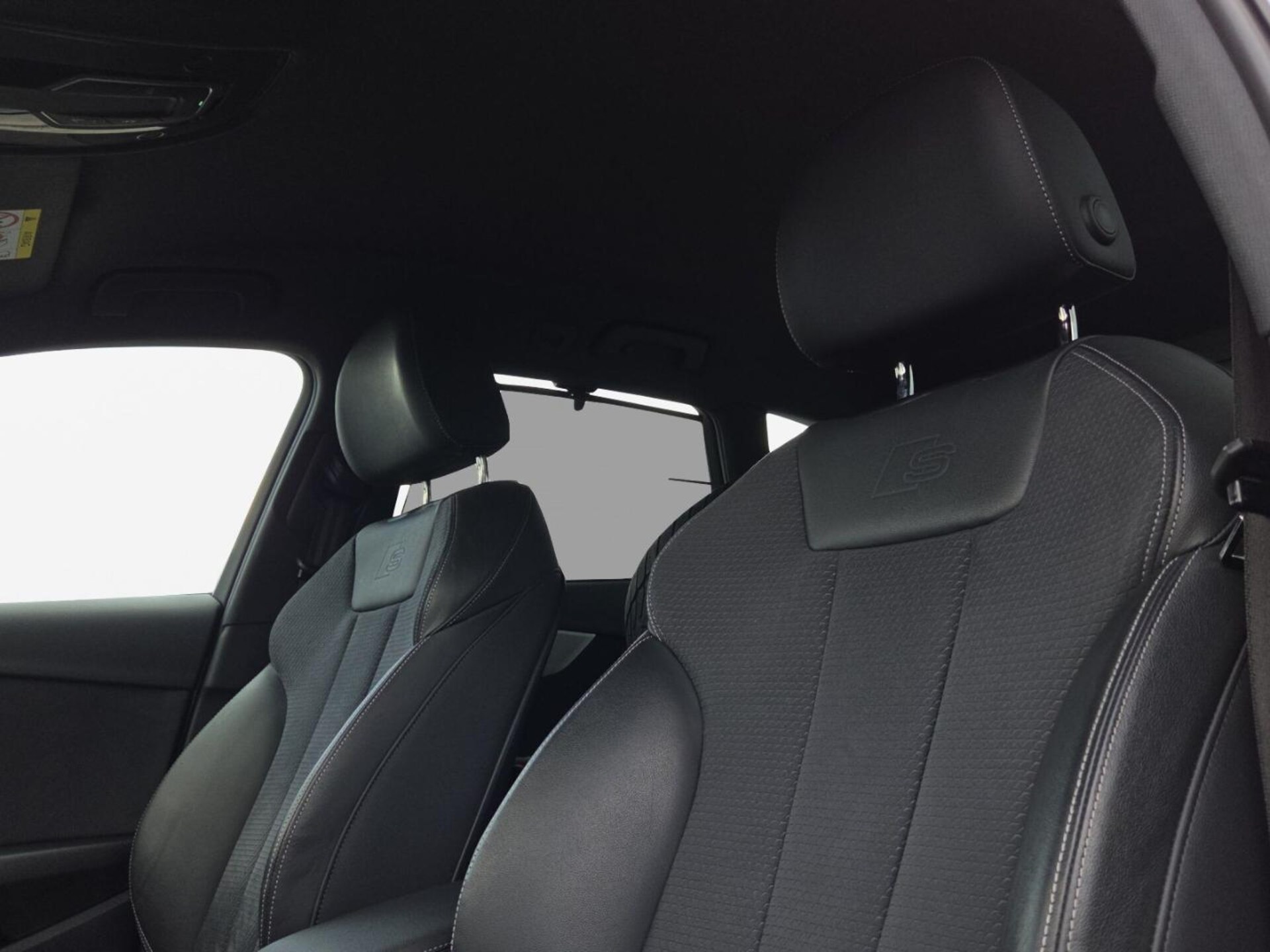 Audi A4 Avant S line